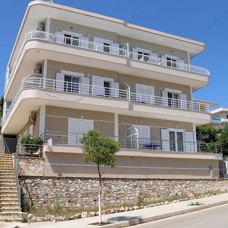 Isabela Apartments Sarandë Exterior foto