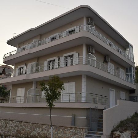Isabela Apartments Sarandë Exterior foto