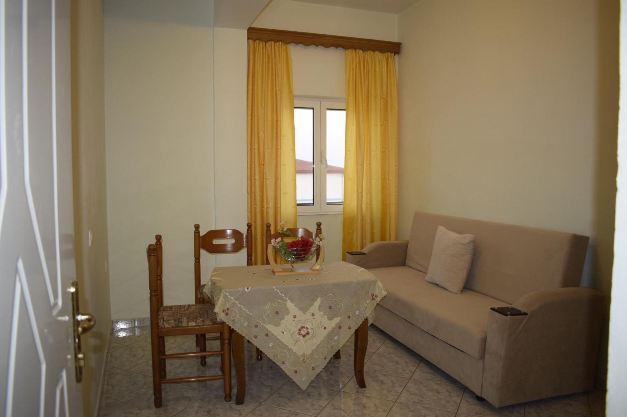 Isabela Apartments Sarandë Exterior foto