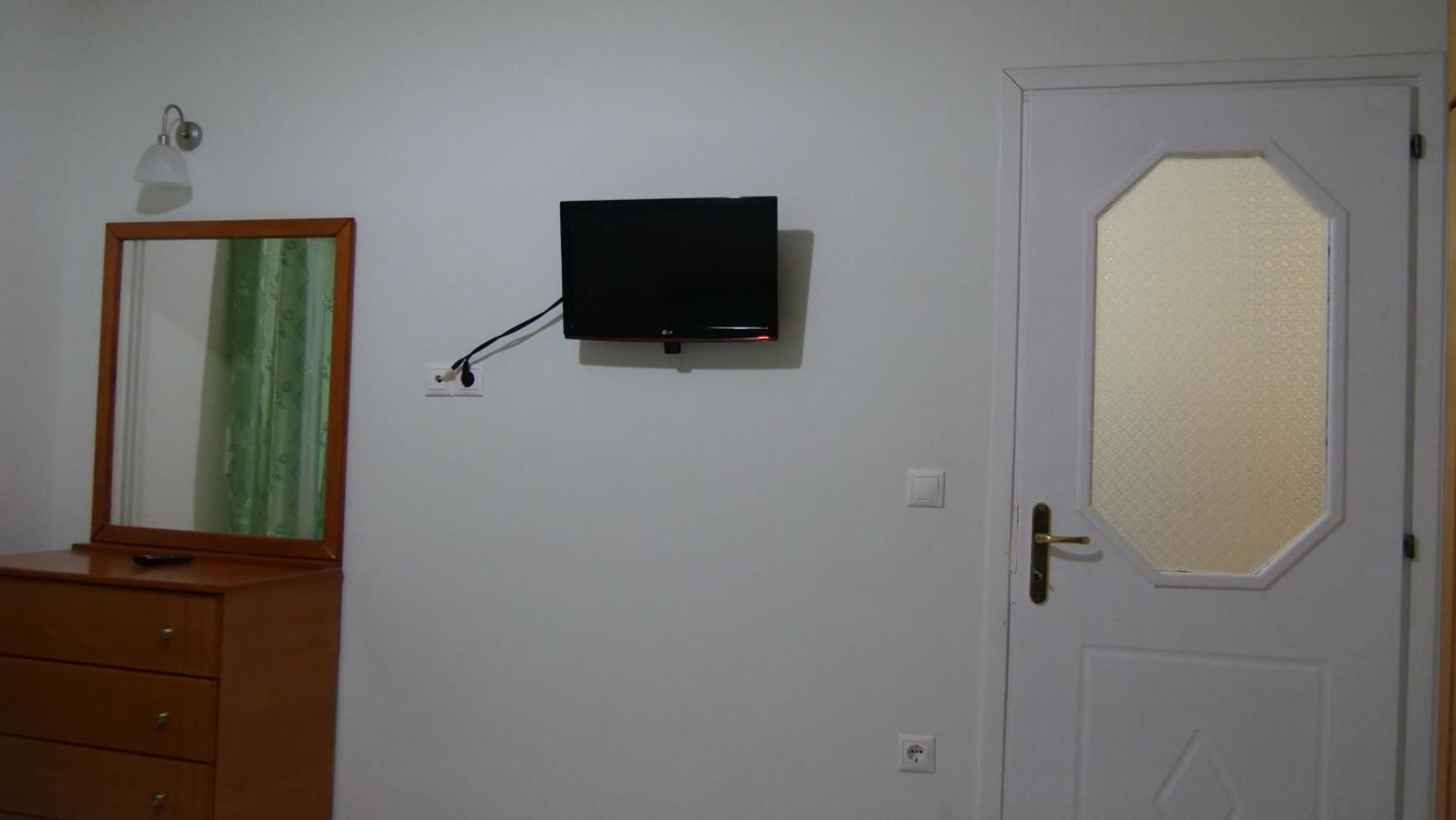 Isabela Apartments Sarandë Exterior foto